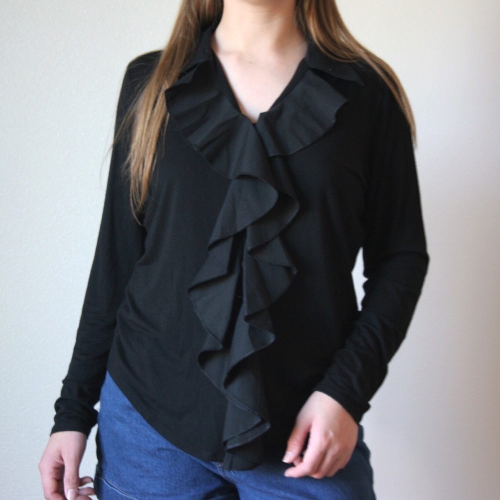 Black shirt with frill